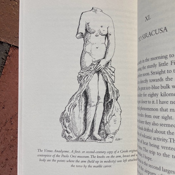 2 Travel Books About Sicily Towns of the Renaissance Northern Italy Italian - Picture 6 of 17